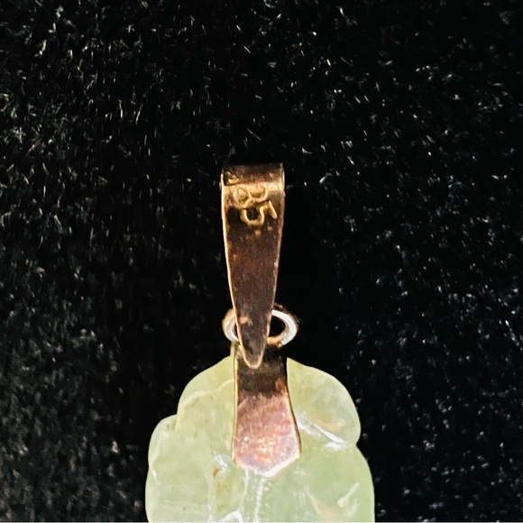 Vintage Carved Jade 14K Yellow Gold Pendant Marked 585 - Picture 7 of 9